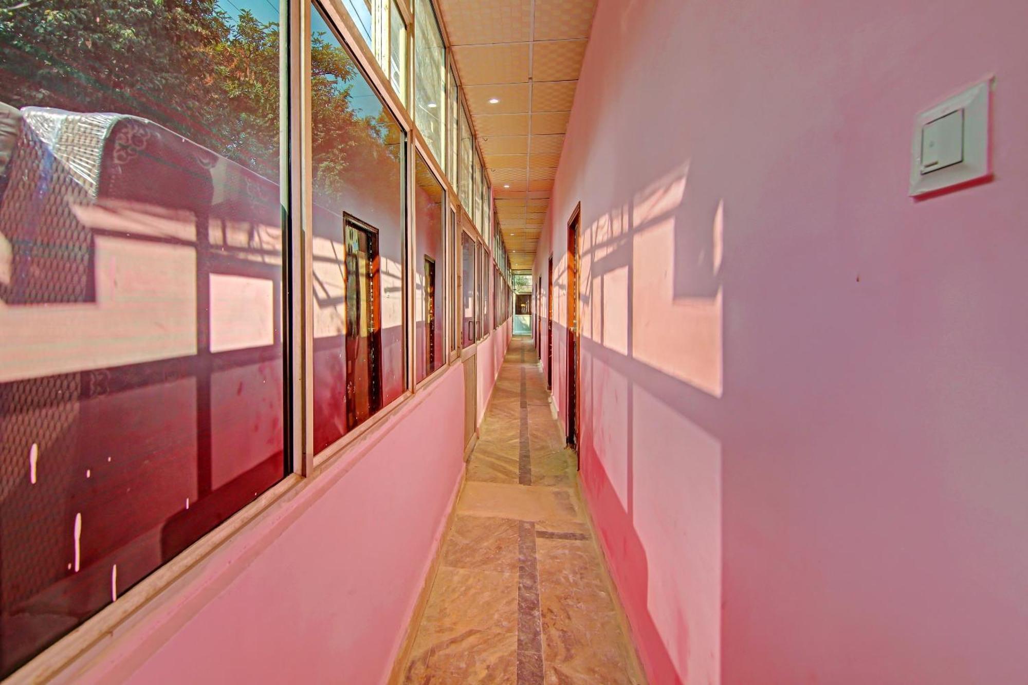 Hotel O Gg Farms Meerut Ngoại thất bức ảnh